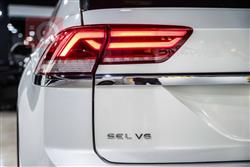 فولكسفاغن أطلس كروس سبورت